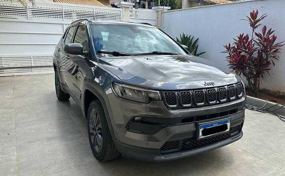 JEEP COMPASS 1.3 T270 TURBO FLEX LONGITUDE AT6